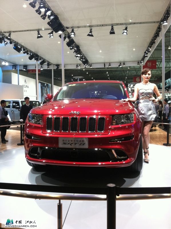 JEEP ŵSRT V8  